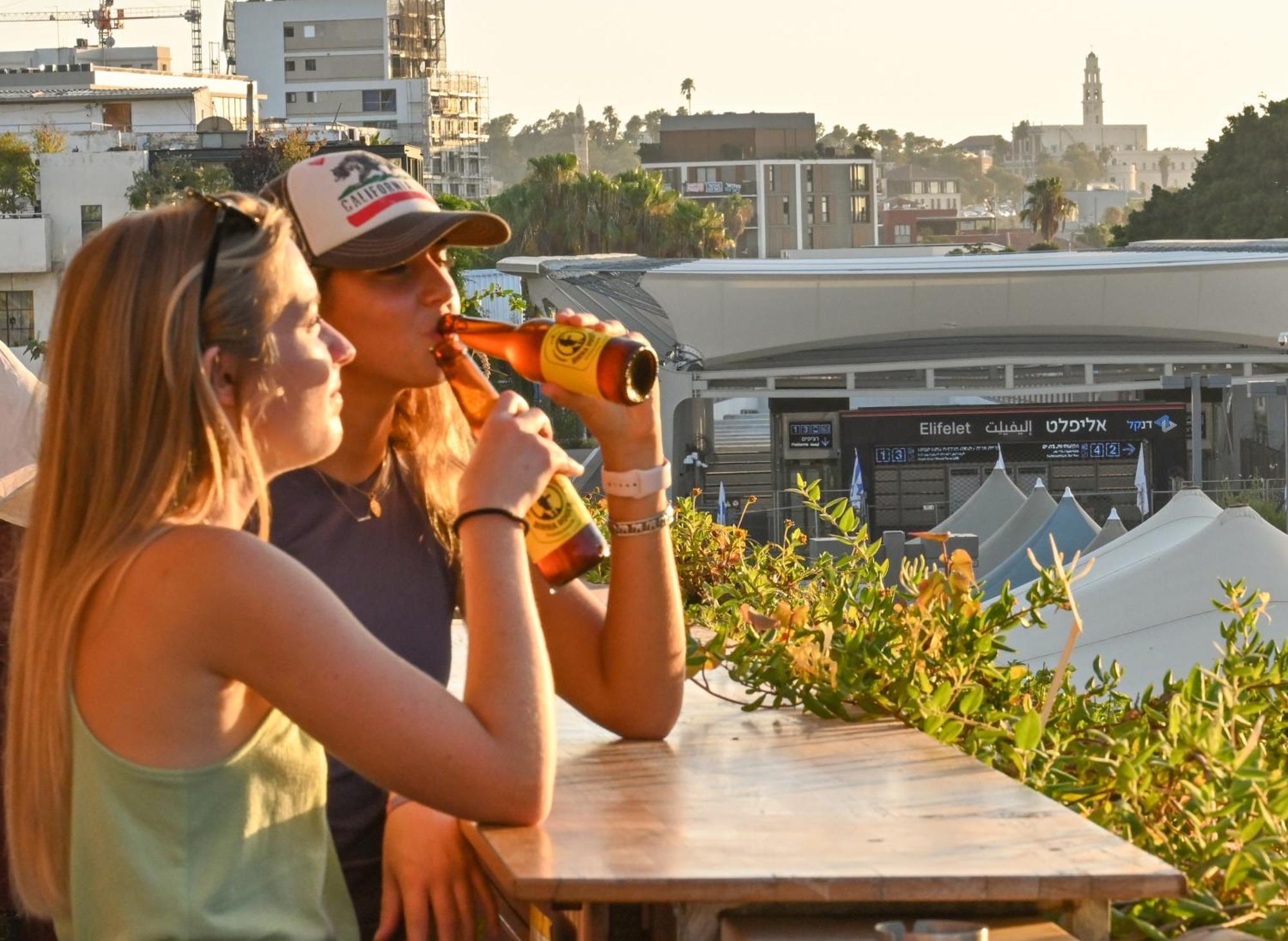 Roger's * Tel Aviv